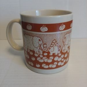 1978 vintage Taylor and Ng elephant mug